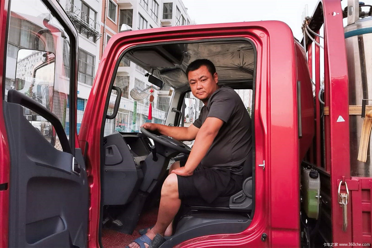 于美佳我不会开卡车但我喜欢坐卡车图片列表