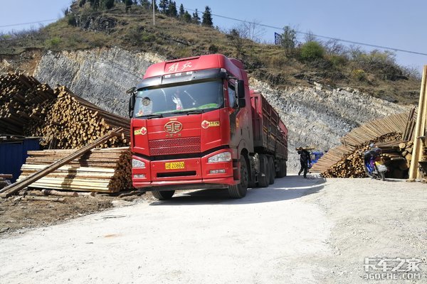 停车等货的闲暇时光,卡友们都在忙什么