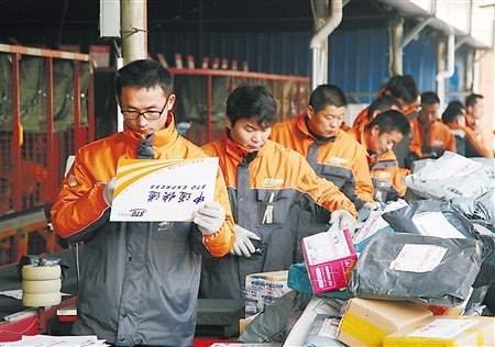 快递企业迎战618 “爆仓”现象成过去式