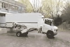 ��ʵ����ο�����Ϯ������������������