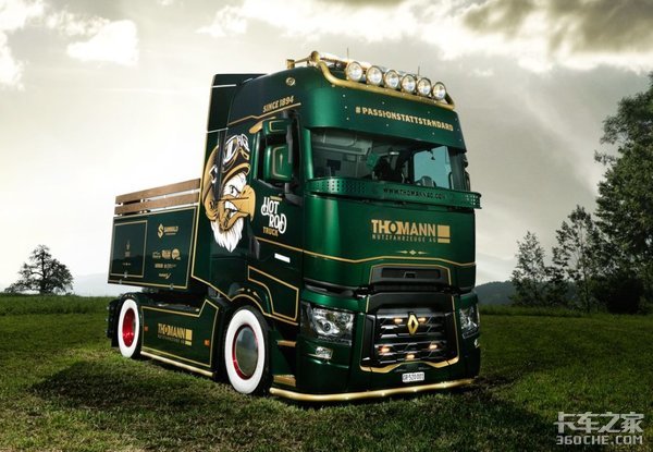 油箱改装成烧烤架,这台重卡能随时撸串