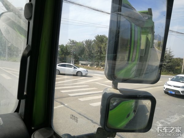 卡车司机这个群体,从不缺乏幸福的人!