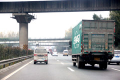 ����˾���ر����ܣ�������������Լ�ʻ