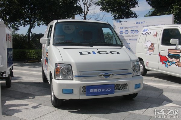 替代电动三轮 福田为快递小哥量身打造新能源微型车“递哥”