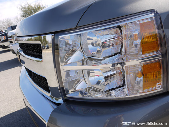 �Լ�ͼ����ѩ������GMC���»�϶�����