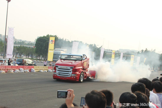 Ư��˦β��������&nbsp;�����鼤�������ֳ�