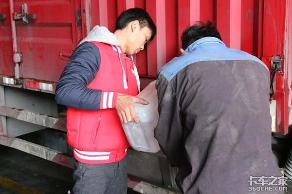 “劣质”尿素照样用？ 没想的那么简单
