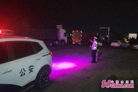 ���ڸ���������������׷β&nbsp;�������·