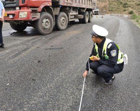 ���ң�С�γ��ĳ�ͷ������ͻ�����ͷ��