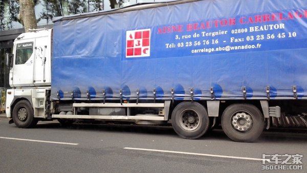 浅谈两种6x2载货车，为啥火遍欧洲的后提升桥在国内不受待见？
