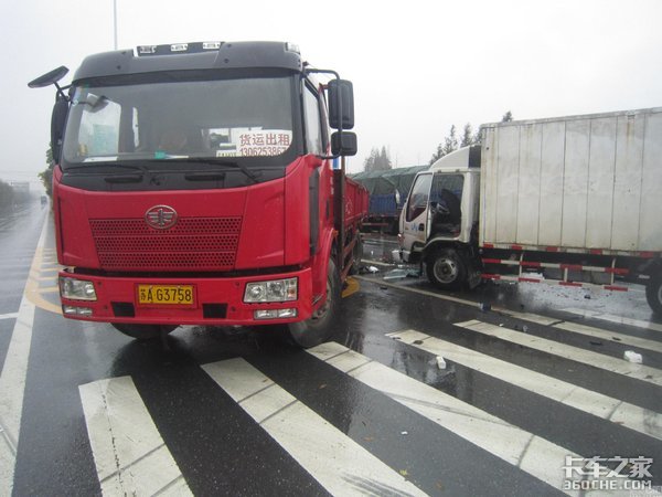 雨天货车发生水滑,如何处理能避免失控