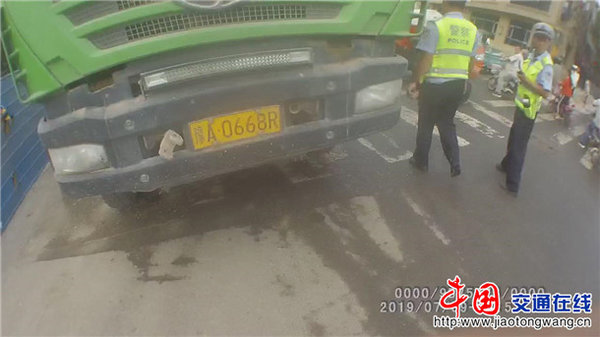 ֣����Ĳ�����������ͻ��������ٳ���ȭ