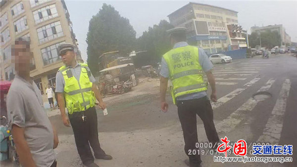 ֣����Ĳ�����������ͻ��������ٳ���ȭ