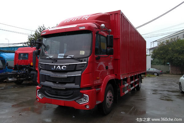 优惠高达2万 8家经销商出价促销5款7米7中卡