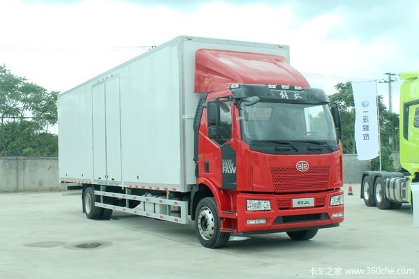 优惠高达2万 8家经销商出价促销5款7米7中卡