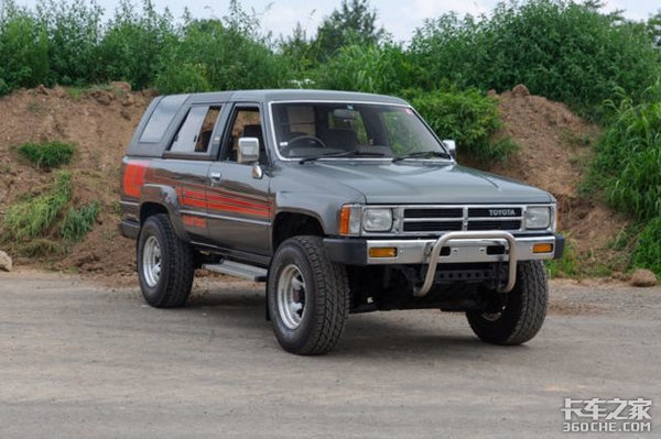 扒一扒丰田硬派越野车发展史,海拉克斯皮卡功不可没