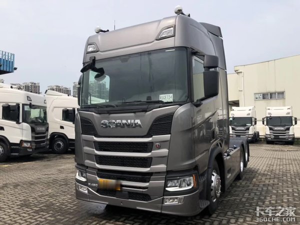 斯堪尼亚R450蝙蝠侠涂装 尽显卡车情怀