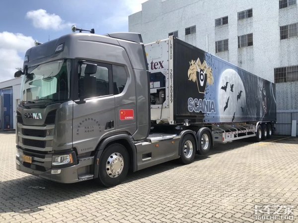 斯堪尼亚R450蝙蝠侠涂装 尽显卡车情怀