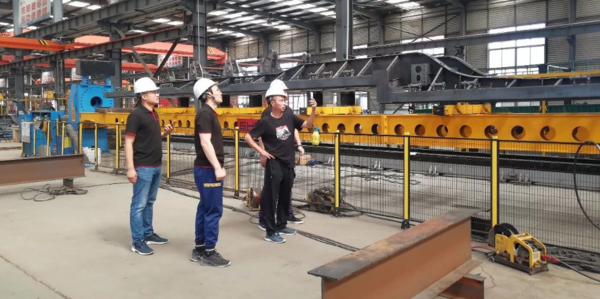 不知道大家有没有发现:跑青藏线的老司机 总能买到好挂车