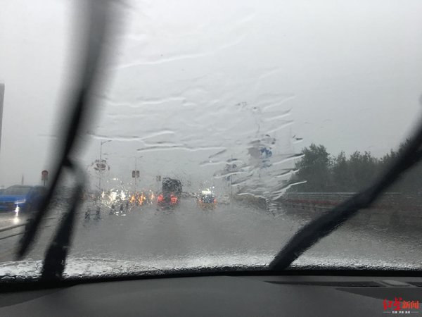 注意！受暴雨影响川南多条高速公路封闭