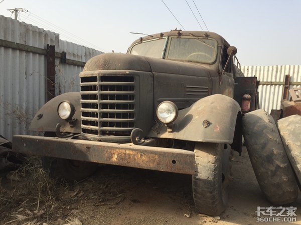 豪华卡车见多了，却始终忘不了这台最有情怀的“雷锋车”