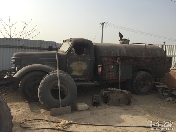 豪华卡车见多了，却始终忘不了这台最有情怀的“雷锋车”