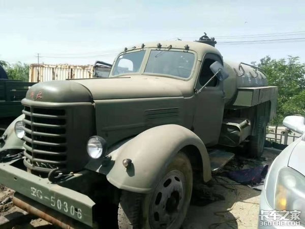 豪华卡车见多了，却始终忘不了这台最有情怀的“雷锋车”