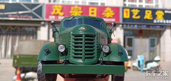 豪华卡车见多了，却始终忘不了这台最有情怀的“雷锋车”