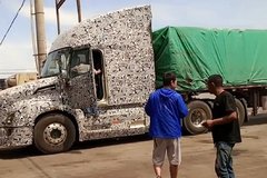 ������ͷ�����ٱ����� ����������ͷ��