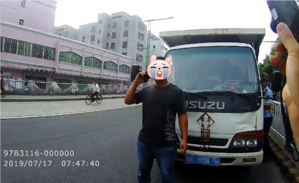 无证驾驶报废货车 还有149宗违章未处理