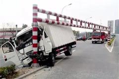 ����ײ���޸߸ˣ�һ����˾����ȫ����