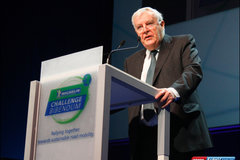 ��ʮһ�������ֱرȵ���ս���ڰ��־���