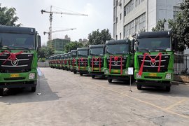 厦门曼之洲欧曼GTL法规版自卸车发布会