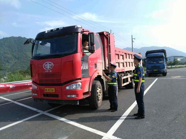 ��������ٽ�ʩ��&nbsp;��Щ�ν�ֹ����ͨ��