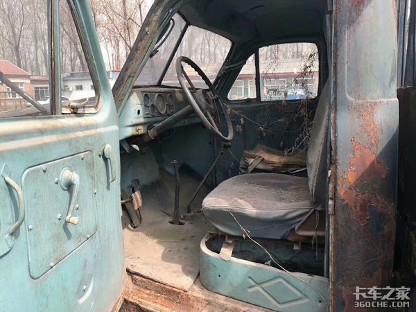 南京跃进130军用卡车 曾立下战功的英雄
