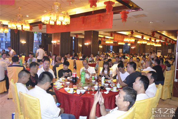 高原雄狮王者归来 一汽红塔解放公狮S1海南荣耀上市劲销13辆!