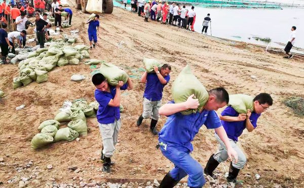 ����̨�硰��������&nbsp;Ϋ����ڵ�һ�ߣ�