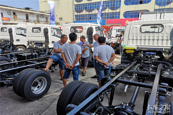 ����Ծ��S70����С��ȫ���������վ