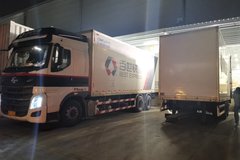 �������г�զ�����Ҹ�һ�˳���һ��˦��