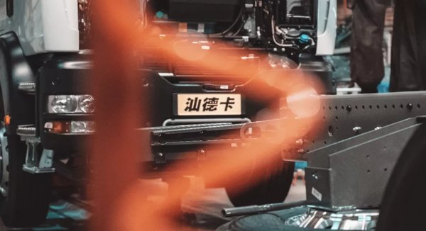 �����ر�ֱ����̽�������������װ��