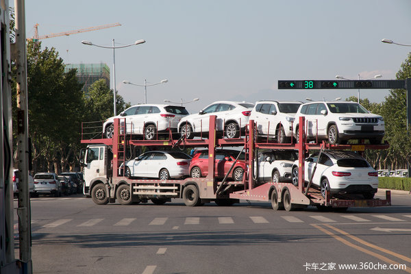 1年3次违规将吊销车辆营运证 重拳治理违规轿运车