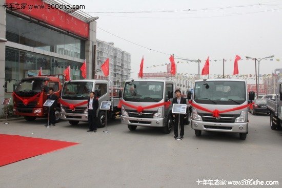 2011���ϰ����Ῠ�г������Ʒ��չ����