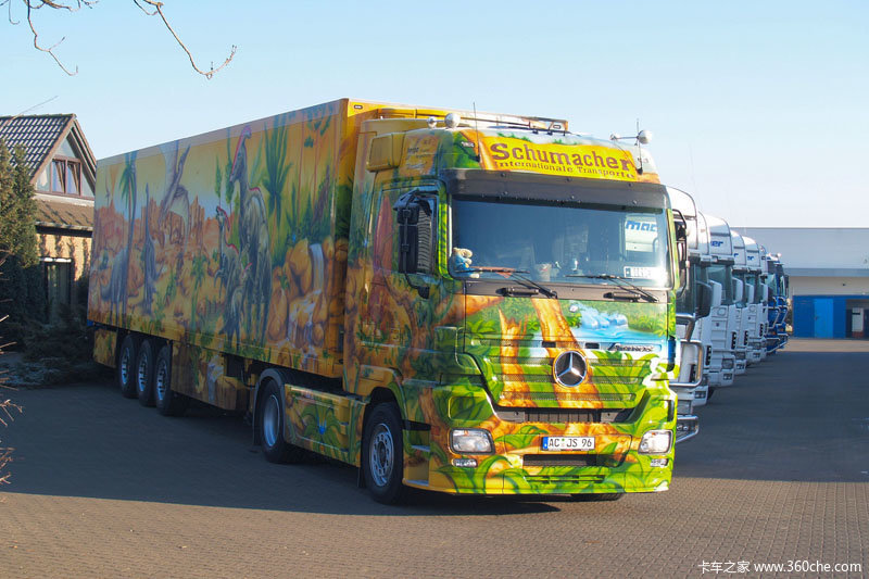 流动的艺术品欧洲彩绘卡车精彩全接触图片列表