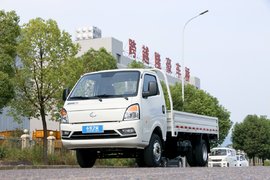 国六126马力机 长安跨越者D5小轻卡“大”有不同,配3.95米货厢