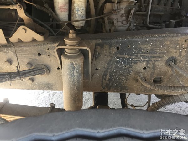 服役10年依然威风不减,这台解放J5P是否勾起了你的回忆?