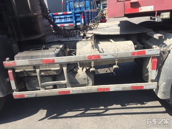 服役10年依然威风不减,这台解放J5P是否勾起了你的回忆?