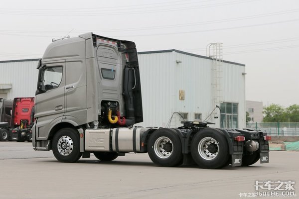 盘点国六500马力级别重卡 同质化严重