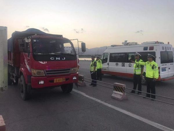 ʯ��ɽ���ڣ����˳������޳���ר������