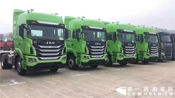 �³�����&nbsp;8���ؿ��г���һ���𱬣�