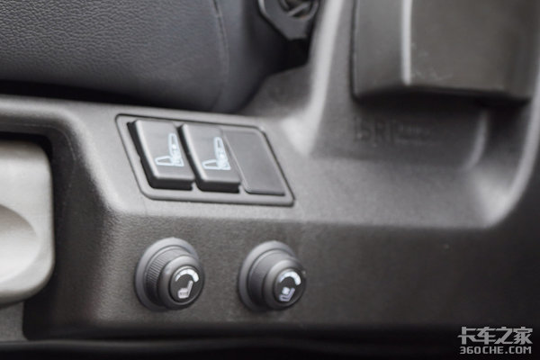 ߿Ƽӳּʻ 2.0J6PдԻ